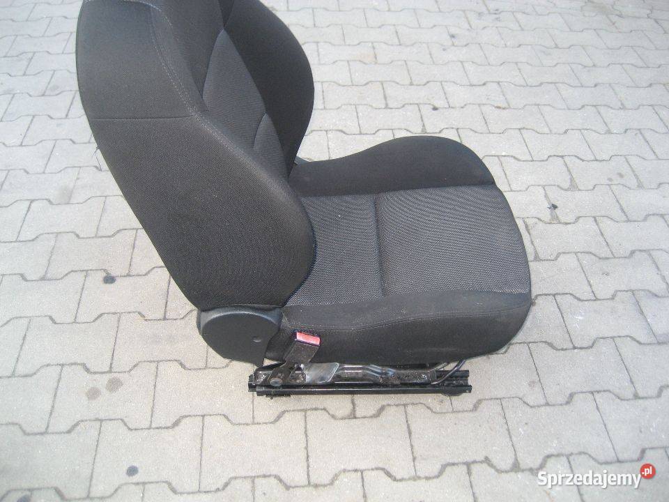 peugeot 207 0612r siedzenie przód lewe prawe osobowe Rakoniewice