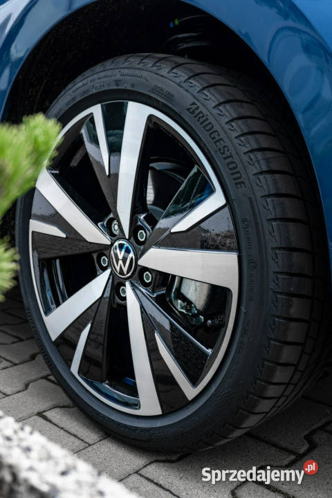 Volkswagen Golf Variant Style 15 eTSI 150 DSG nawigacja