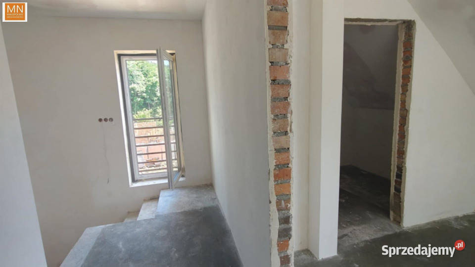 sprzedaży domu wolnostojącego Dobra 150m2 do wykończenia