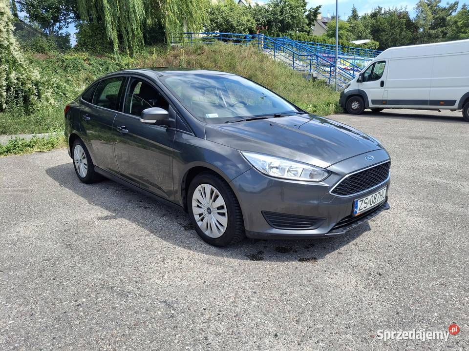 Ford Focus 16 125 bezwypadkowy manualna