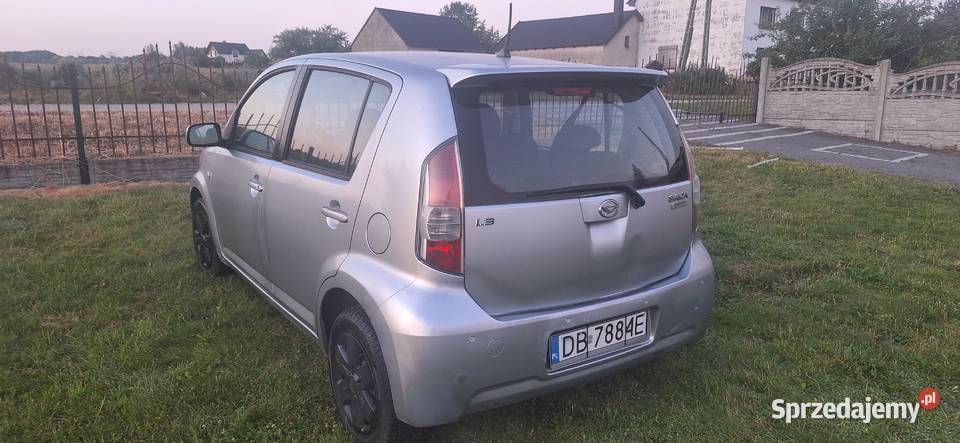 daihatsu sirion ZAMIANA 13 benzyna KLIMA