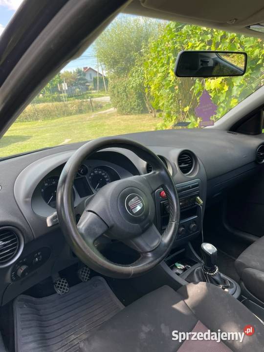 Seat Ibiza 2007 14 16V 85 Mietniów