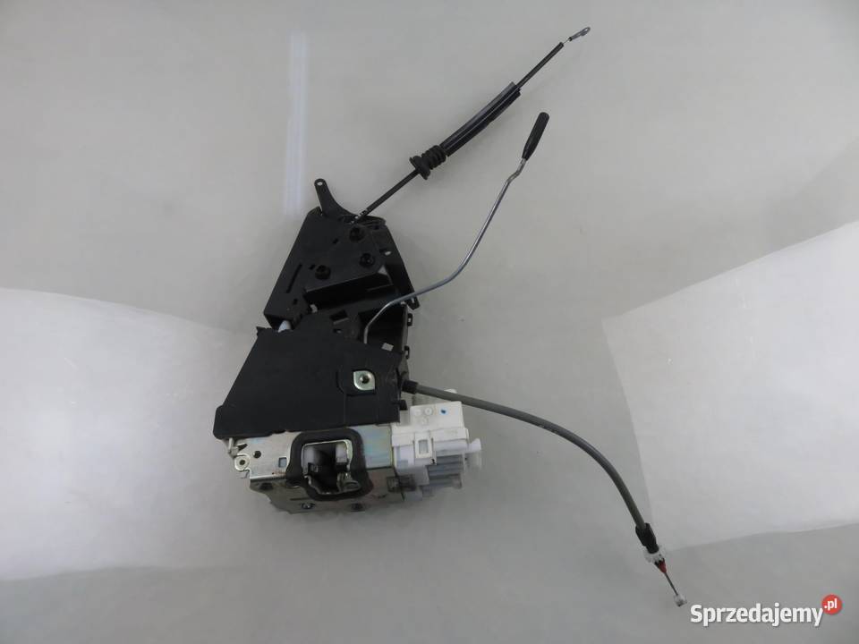 ZAMEK PRAWY PRZEDNI MERCEDESBENZ A W169