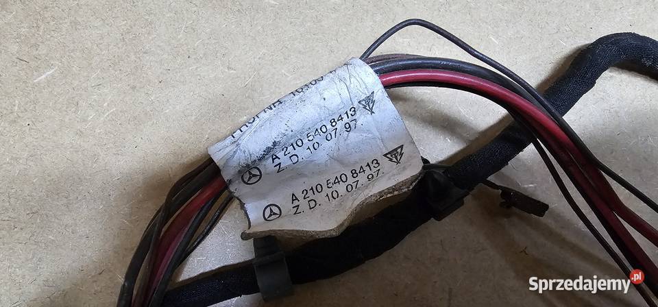 Wiązka drzwi tył mercedes w210 2105408413