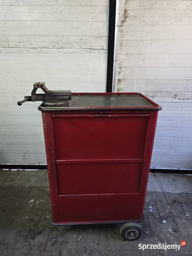 Szafka narzędziowa z imadłem Radoszewnica