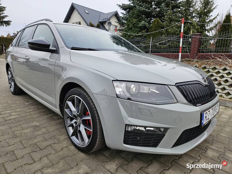 Skoda Octavia RS 2015 20 TSI 220 pełna historia szary Rzeszów