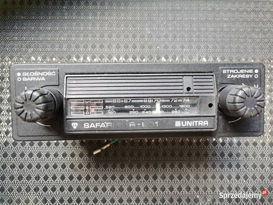 Radio Samochodowe Safari 6R 801 z czasów PRL u małopolskie