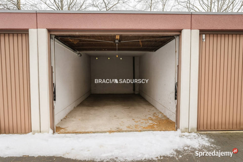 Ogłoszenie garaż Kraków 1658m2