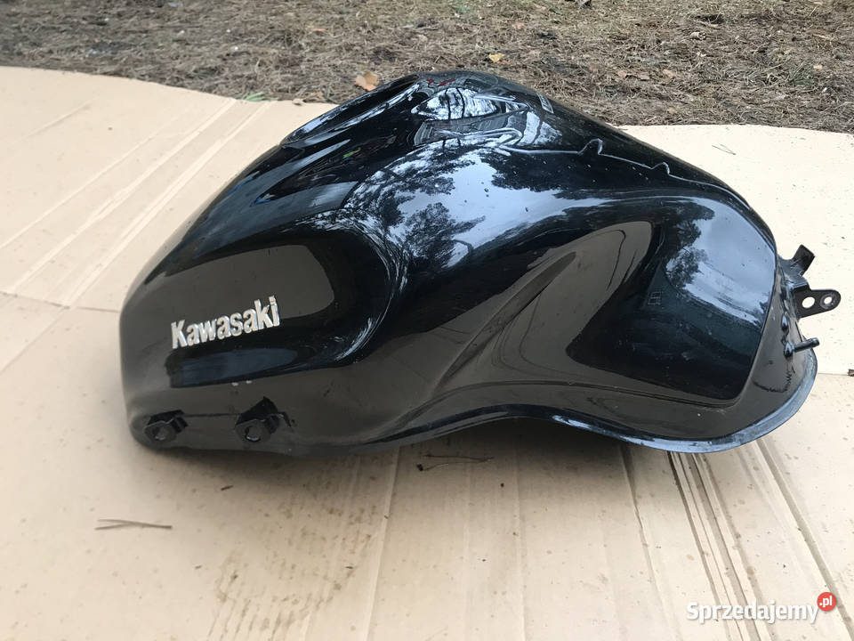 Kawasaki z1000 SX zbiornik paliwa iszkodzony Otwock
