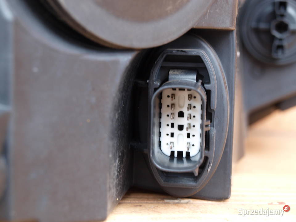 Ford Fiesta Mk8 lampa lewa przód zwykła 2017 lewe Oświetlenie wielkopolskie Kalisz