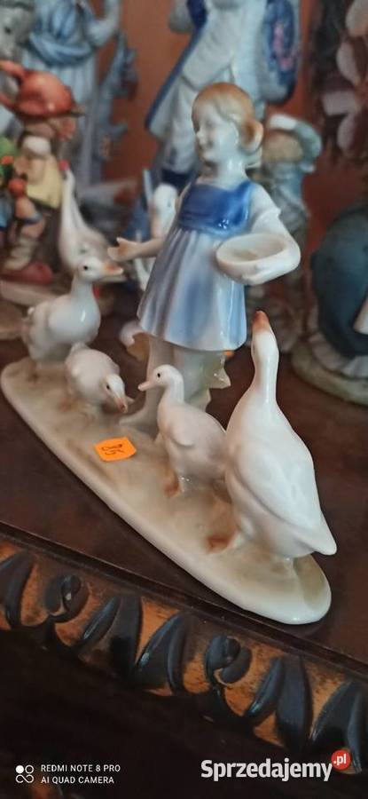Figurką dziewczynka z gąskami Syg Import Gdańsk