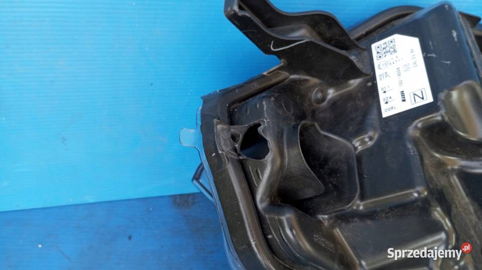 LAMPA PRAWY PRZÓD REFLEKTOR EU LED NISSAN osobowe Nowy Tomyśl