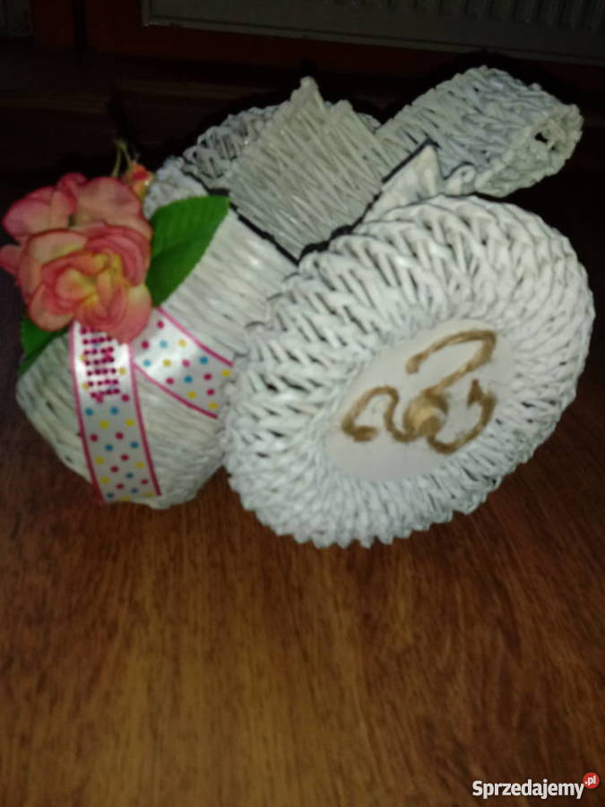 Armatka na wino z papierowej wikliny Koronowo