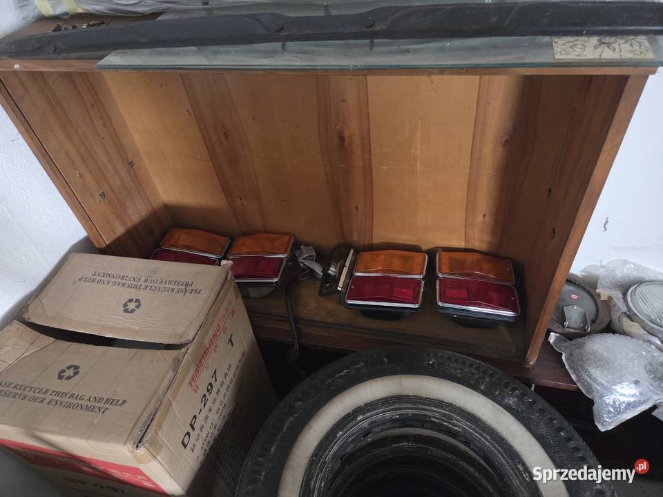 Fiat 125p komplet siedzeń części Strumień