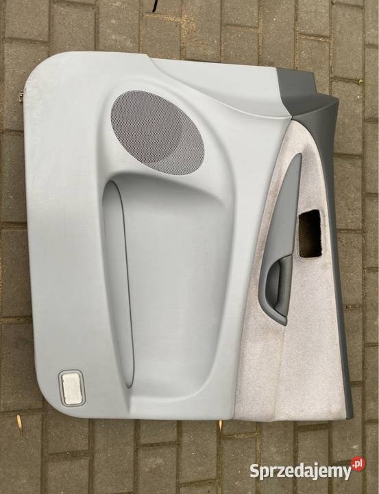 Boczki przód Toyota Previa 2000 r kujawsko-pomorskie