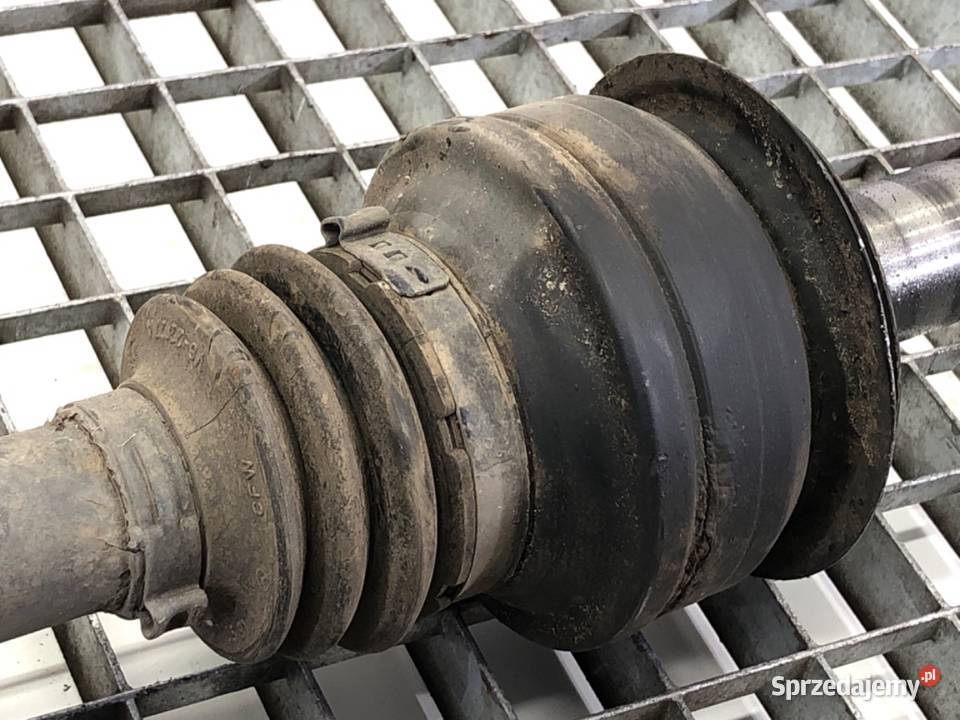 PÓŁOŚ LEWY TYŁ MERCEDES GLE A1663501110 30 258 sprzedam