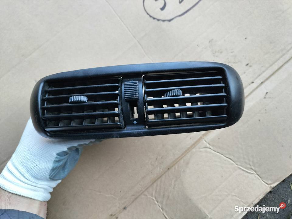 FIAT SEICENTO KRATKA ŚRODKOWA NAWIEWU CZARNA