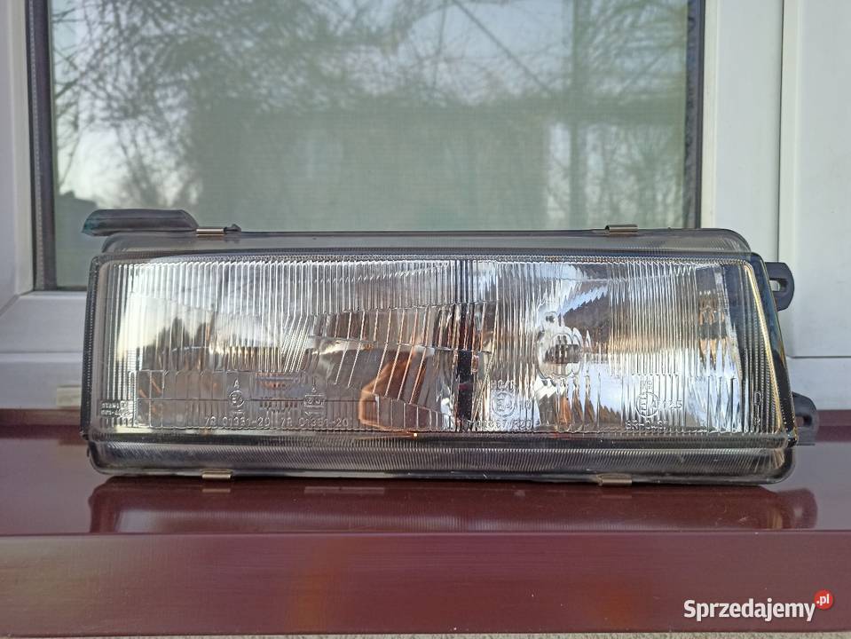 Mitsubishi Colt III 3 C50 lampa przednia prawa Sieradz sprzedam