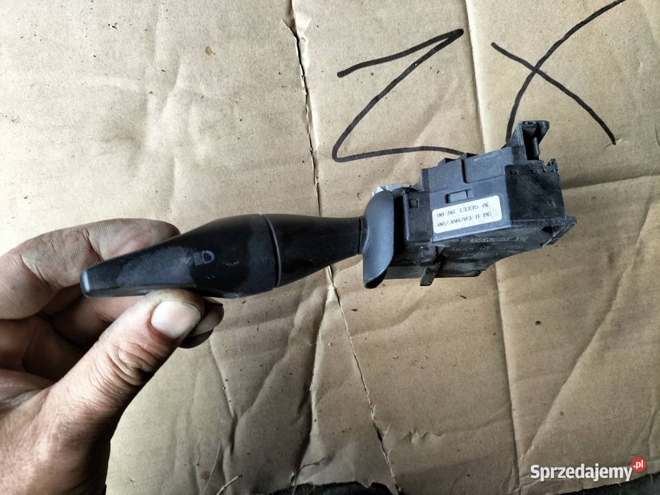 PRZEŁĄCZNIK ZESPOLONY ŚWIATEŁ FOCUS MK1