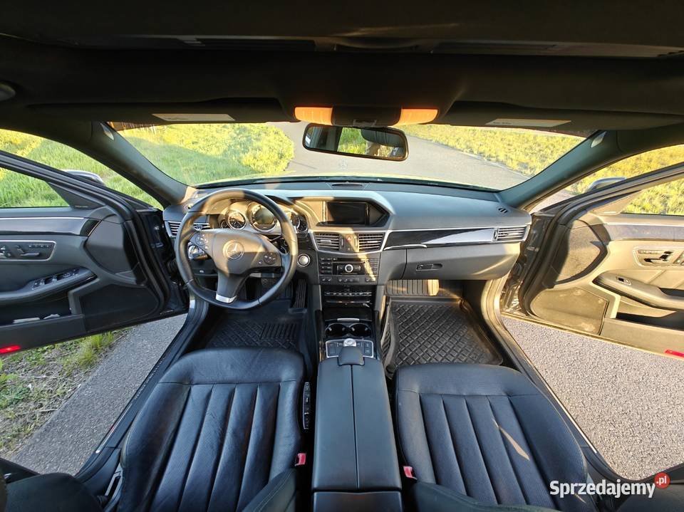 MercedesBenz Klasa E W212 55 Mercedes Benz E550 Rok produkcji 2010