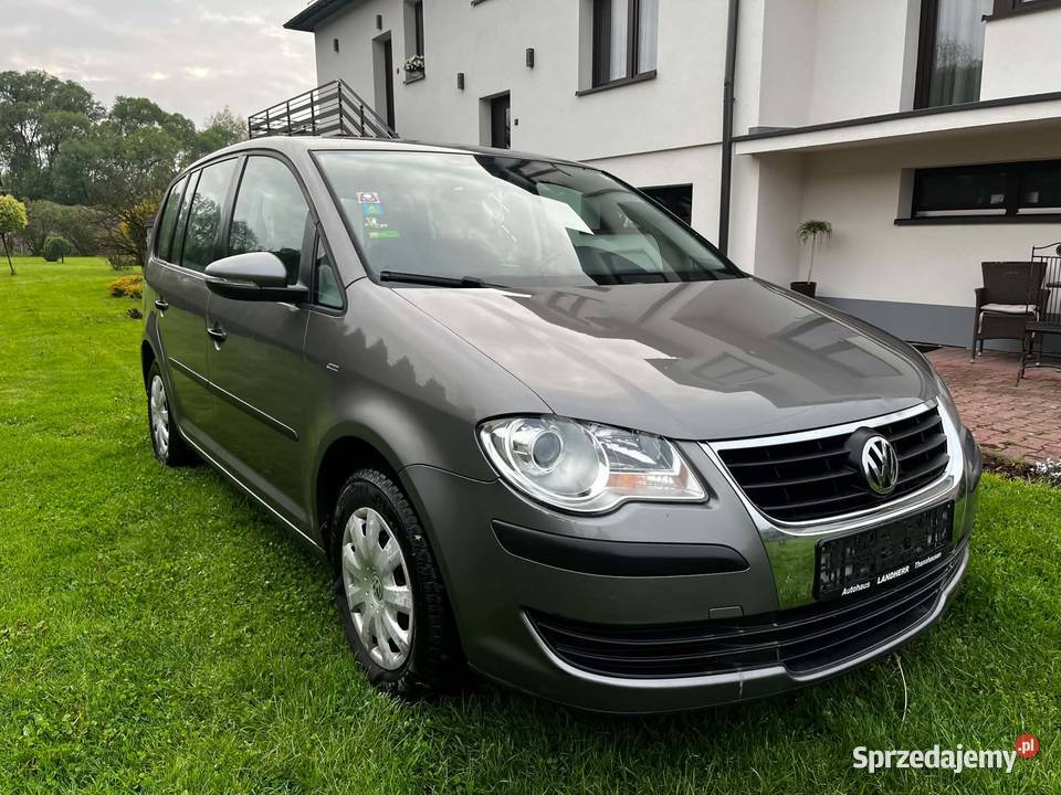 VW Touran 16 mały przebieg bezwypadkowy