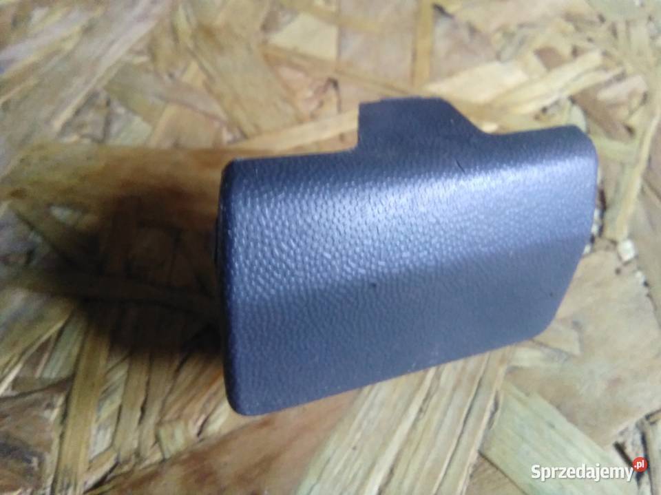 Zaślepka haka holowniczego przód VW Caddy III osobowe Cewice