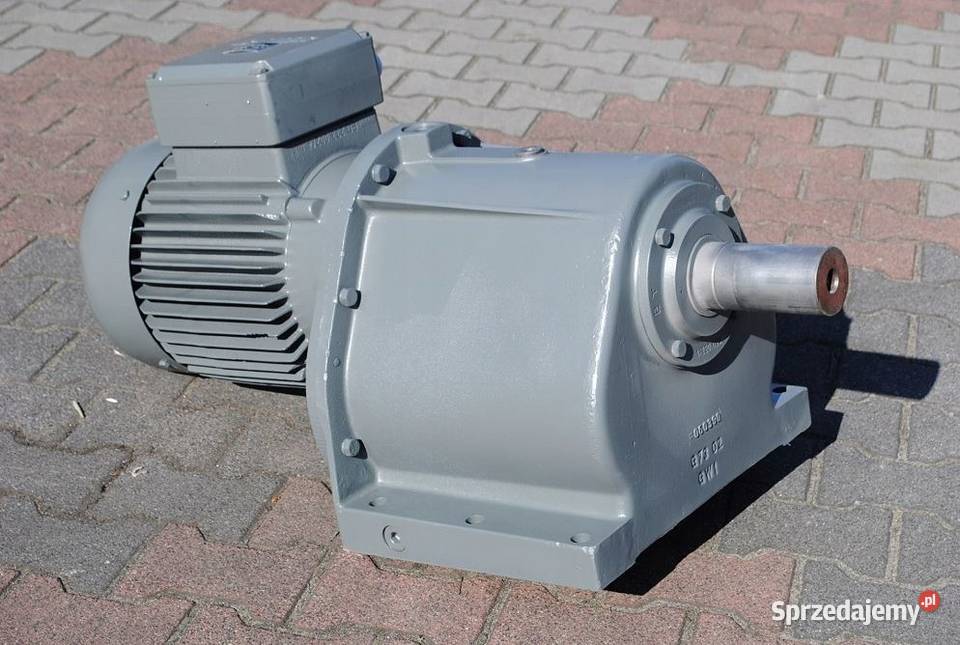 Motoreduktor dwubiegowy 714kw 2957obrmin Pozostałe Kargowa