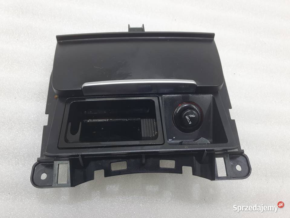 SCHOWEK POPIELNICZKA AUDI A5 8T 8K0857951