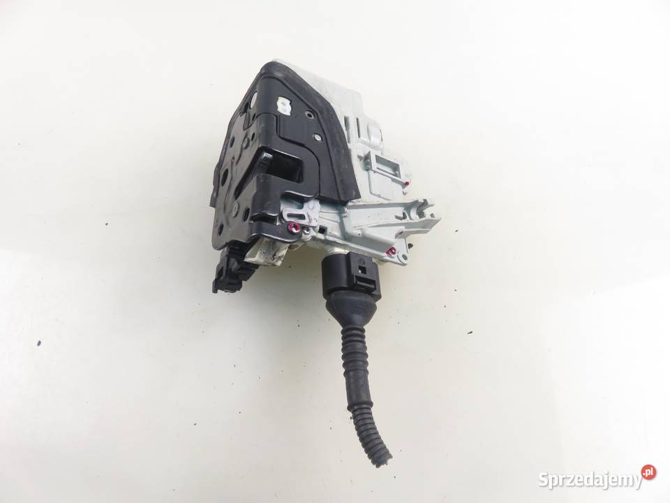 ZAMEK LEWY PRZEDNI AUDI A4 B8 8J1837015A