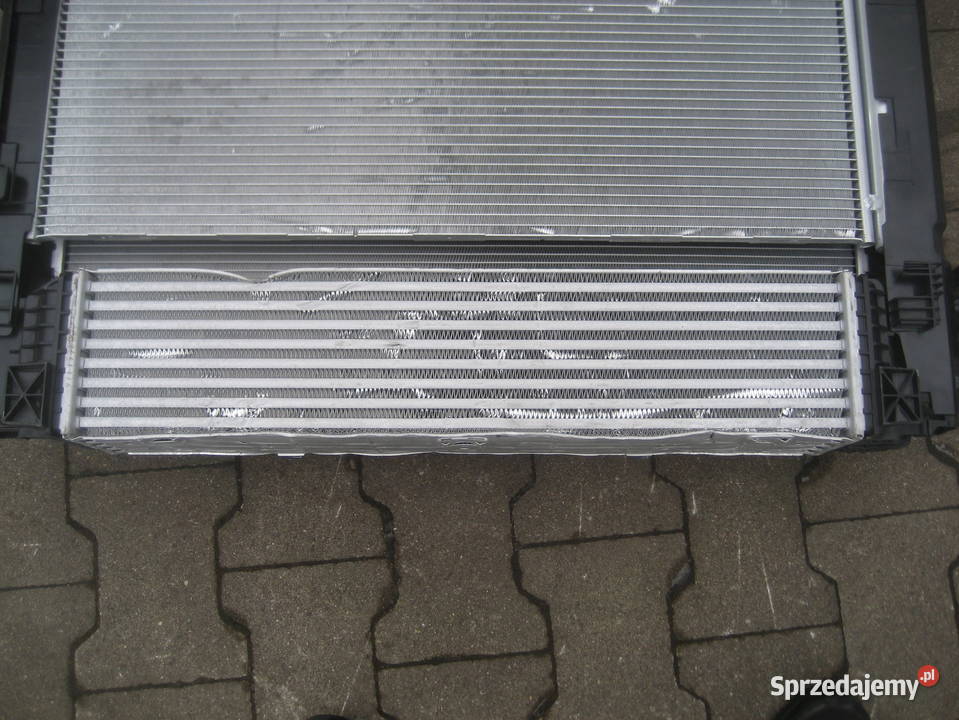 bmw x1 u11 u06 hybryda 2225r chłodnica wody Rakoniewice