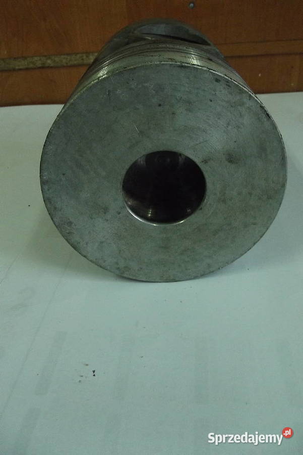 Tłok silnika T 170 lubelskie Parczew