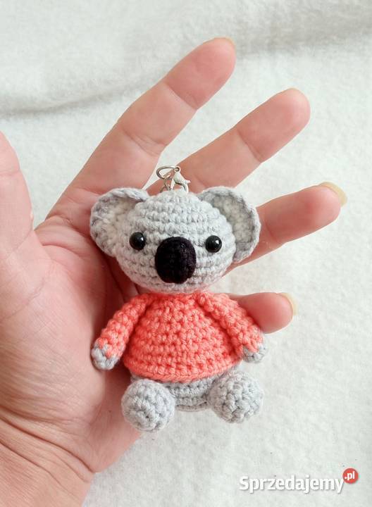 Miś koala wykonany na szydełku brelok maskotka