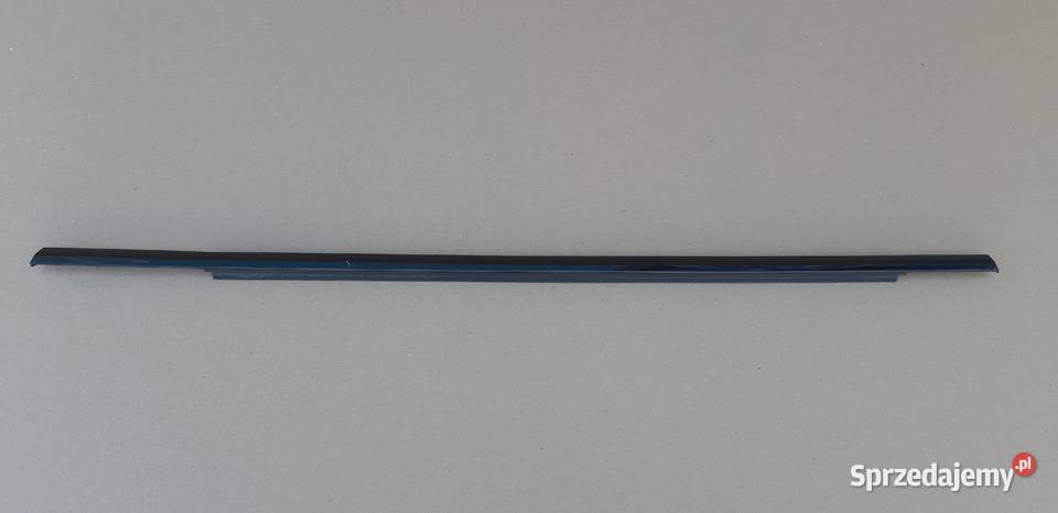 AUDI A6 C8 LISTWA ZGARNIAJĄCA DRZWI PRAWY TYŁ