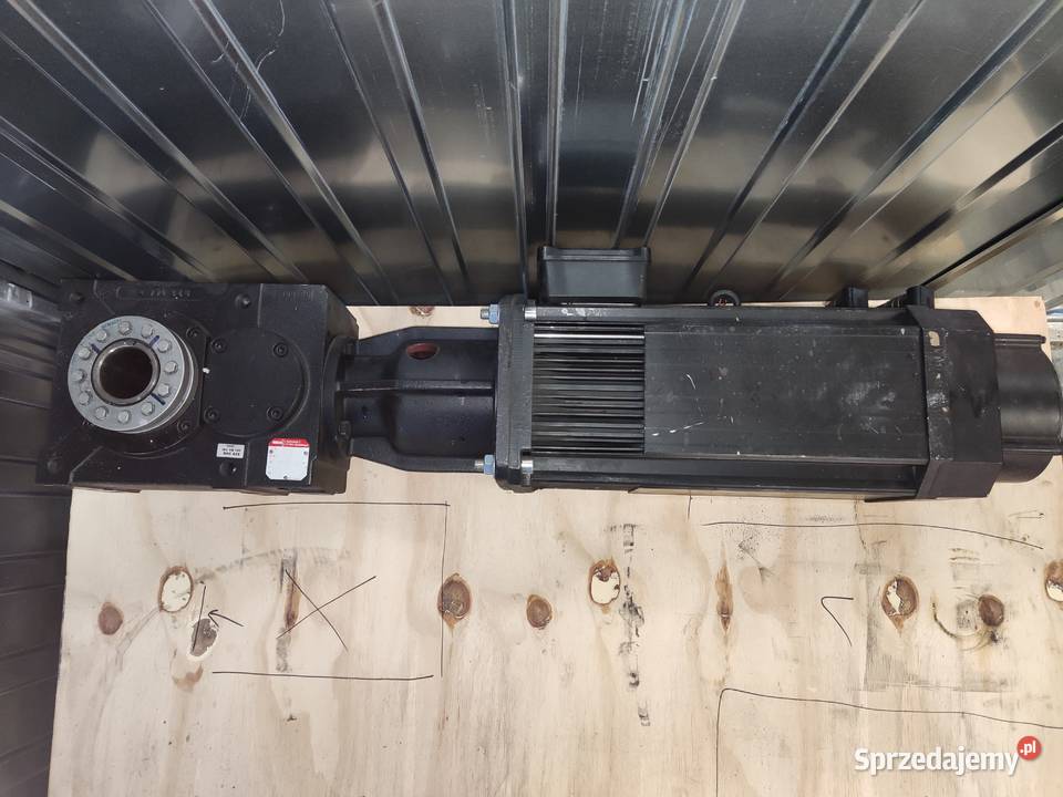 SERVO Serwomotor 132 kW z przekładnią LENZE Libusza sprzedam