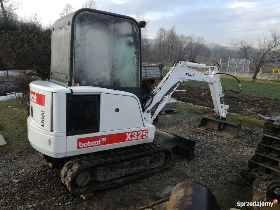 Minikoparka mini koparka Bobcat 325 28t 2001r Gąsiennice Królówka