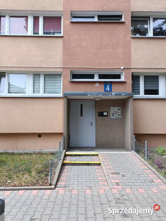 Mieszkanie w bloku Teofilów Rojna Liczba pokoi 2