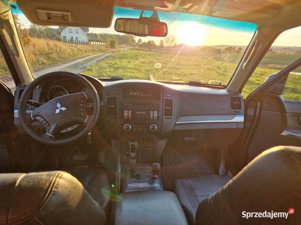 Mitsubishi Pajero IV 32 DID światła przeciwmgielne Kiełpino