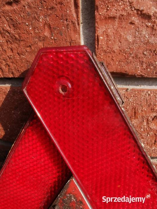 Stary Trójkąt Ostrzegawczy z epoki PRLu