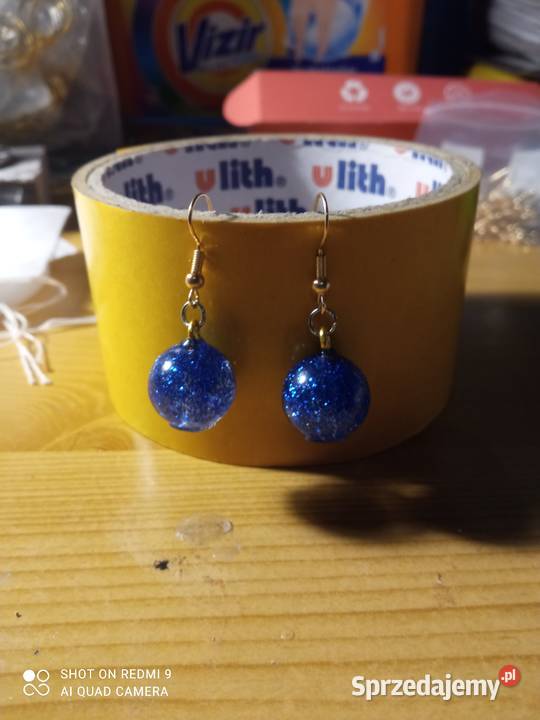Kolczyki z żywicy łódzkie