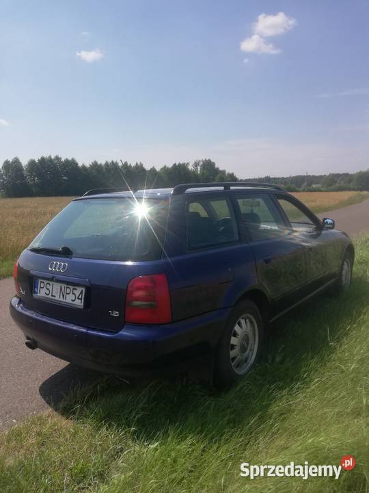 Audi A4 B5 1998r 16 Benzyna Słupca