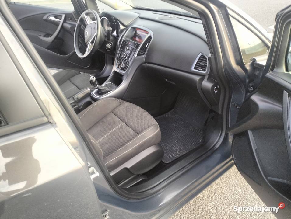 Opel Astra J 2015r Strzelin