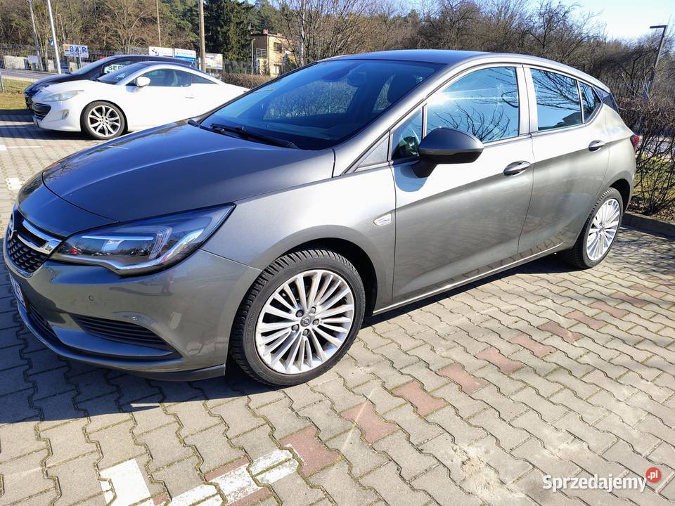 Opel Astra V 1.0