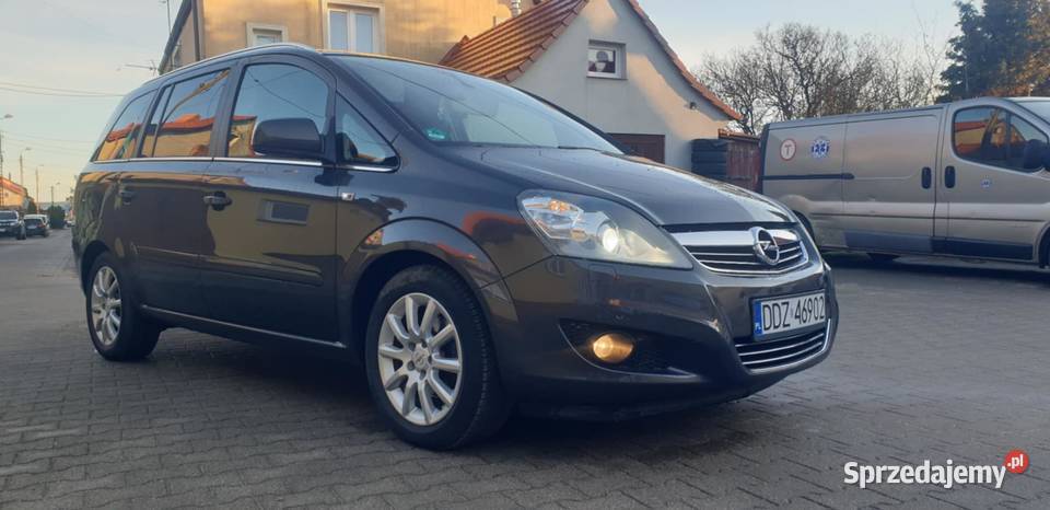 Opel Zafira 7 osobowy 2013r hak Dzierżoniów sprzedam