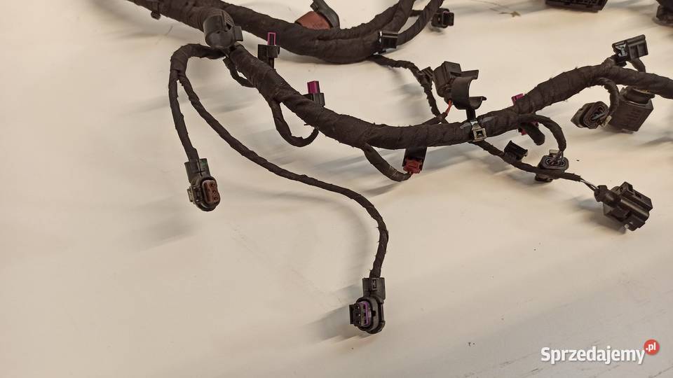 AUDI A1 82A WIĄZKA SILNIKA 15 TSI 05E972627A osobowe dolnośląskie