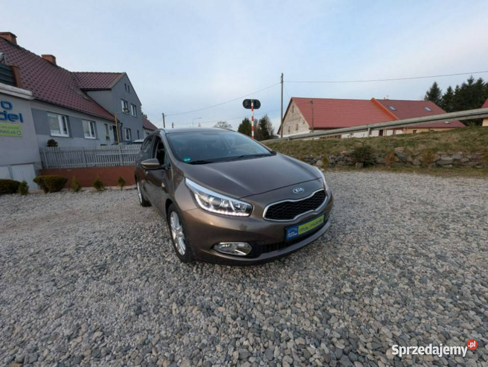 Kia Ceed 16 benzyna Ledy II 2012 światła przeciwmgielne Kia dolnośląskie Kamienna Góra