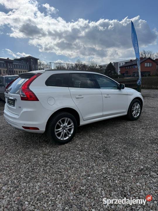Volvo XC60 Salon 20D3 Panorama Dach BiXenon Nowy Reda