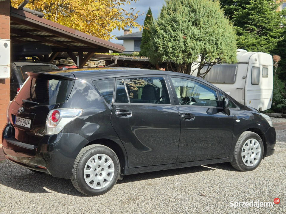 Toyota Verso 2009r Org Lakier 18B 130 241 130KM Radom
