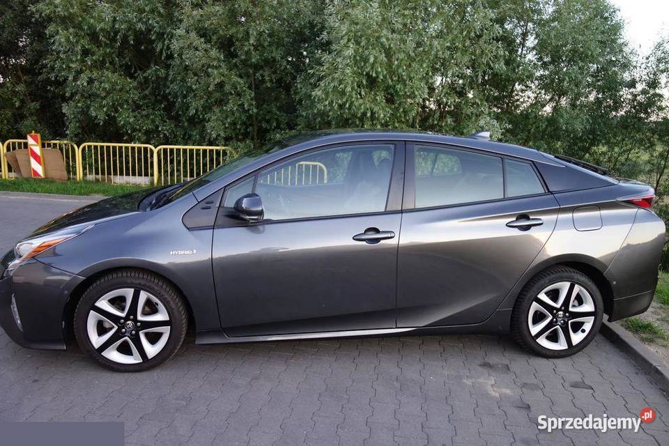 Toyota Prius 18 Hybrid Prestige 122 2016r sprzedam
