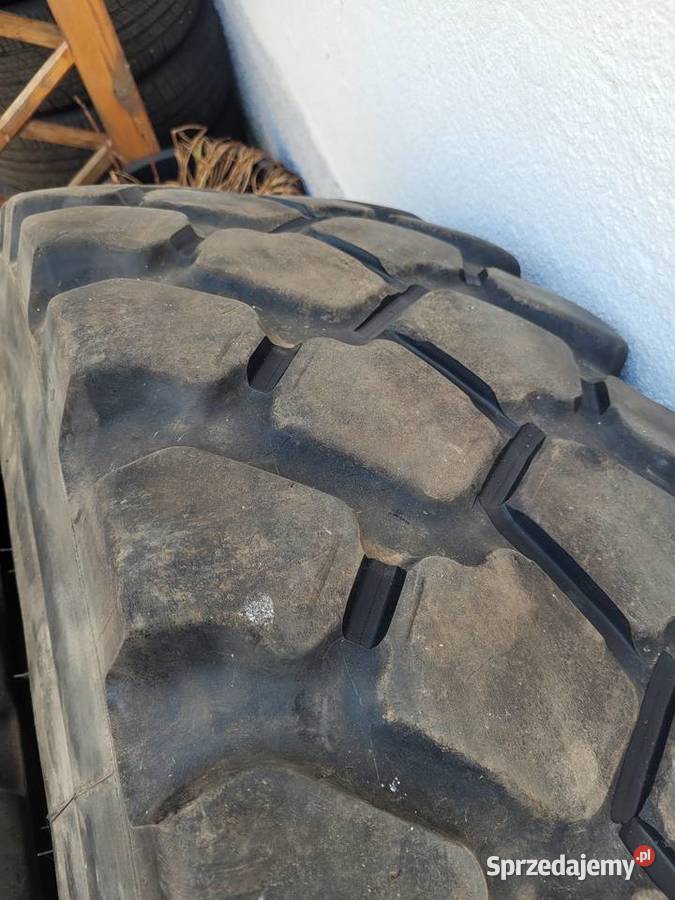 Opony terenowe 39585R20 I 1400R20 Raczkowa