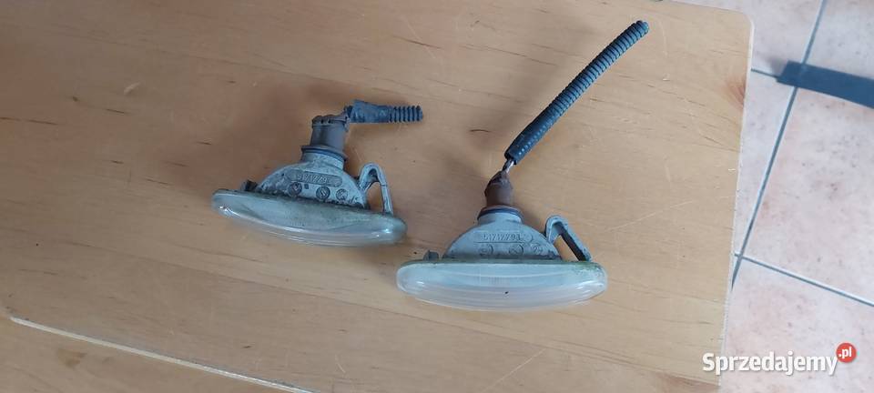 Kierunkowskaz lampka błotnika 51717793 Fiat osobowe Szczecin